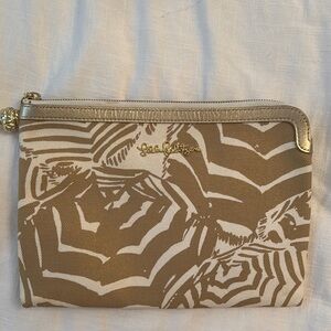 Lilly Pulitzer Tan and White Canvas Wristlet with Geometric Design